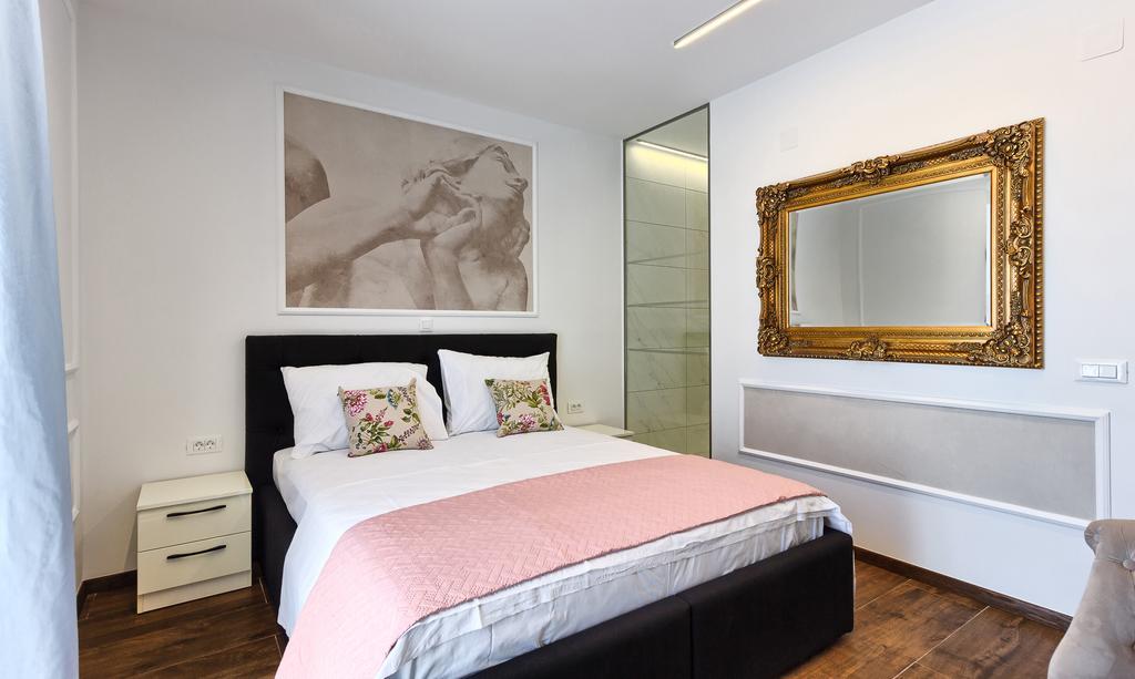 Mincheta - Luxury Rooms Primosten Exterior photo